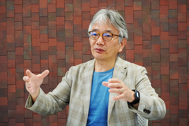 龍谷大学政策学部教授　内田恭彦